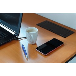 Bureaustopcontact zwart met 2 stopcontacten en 2 USB poorten