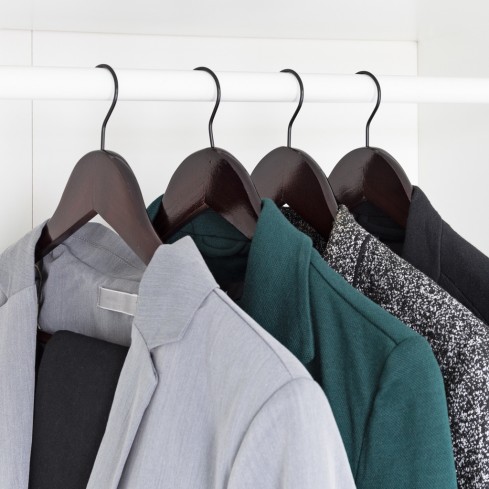 Kledinghanger A kwaliteit, donkerbruin gelakt zwarte haak 