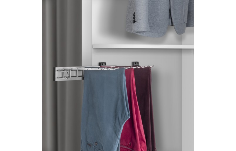 Pantalonrek voor 9 pantalons zijmontage links