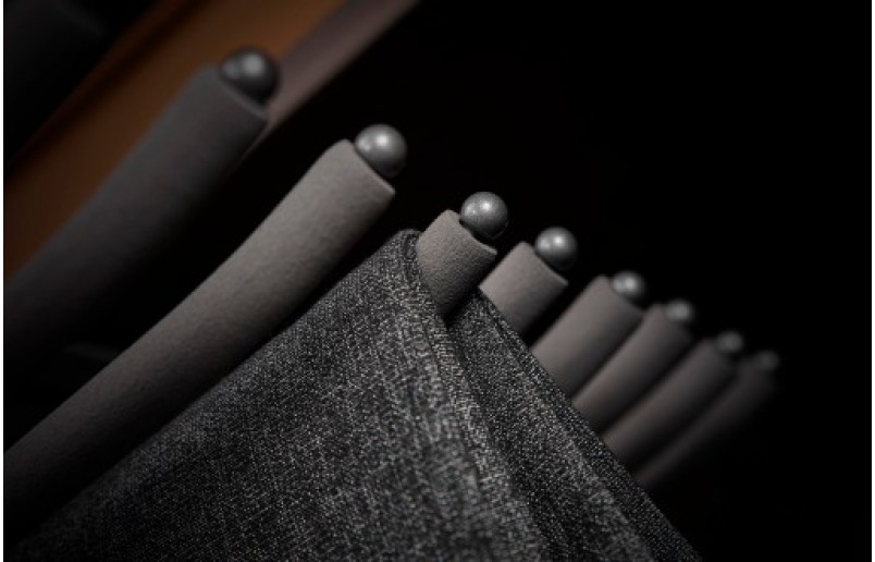 Luxe uittrekbare antraciet pantalonrek met soft-close